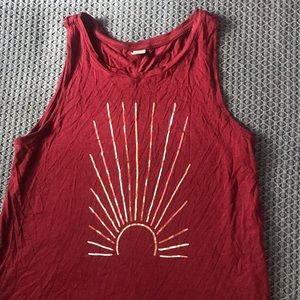 Old Navy Graphic Tank 🌞